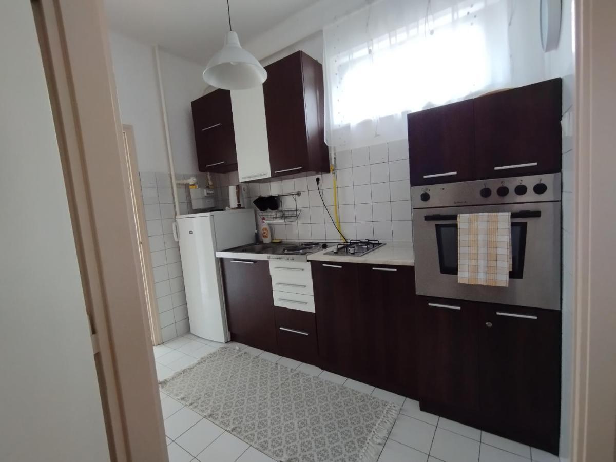 Апартаменти Ildiko Apartman Гайдусобосло Екстер'єр фото